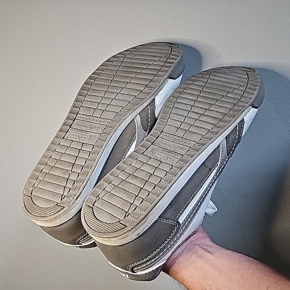 American Eagle brown and white size 10 shoes - Picture 5 of 6